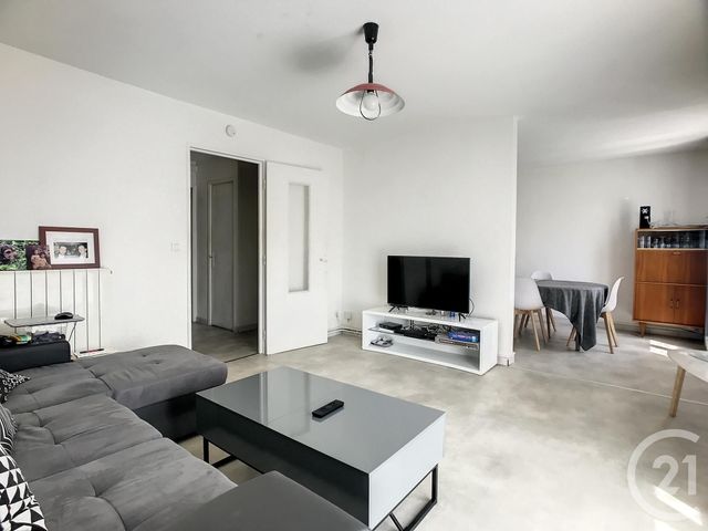 Appartement F3 à vendre - 3 pièces - 70.39 m2 - PERPIGNAN - 66 - LANGUEDOC-ROUSSILLON - Century 21 Terres Catalanes