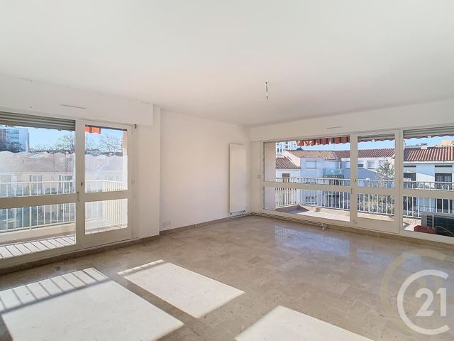 Appartement F4 à vendre - 4 pièces - 101.07 m2 - PERPIGNAN - 66 - LANGUEDOC-ROUSSILLON - Century 21 Terres Catalanes